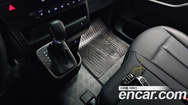 Hyundai Staria Cargo 3-Seater Modern 2024 — фото 9