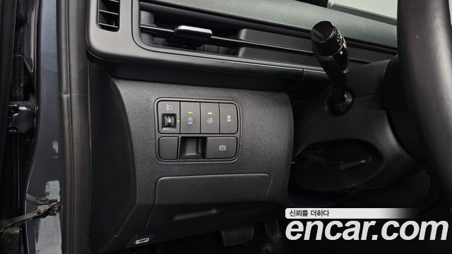 Hyundai Staria Cargo 3-Seater Modern 2024 — фото 16