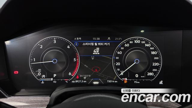 Volkswagen Touareg (III) 3.0 TDI Premium 2023 — фото 8
