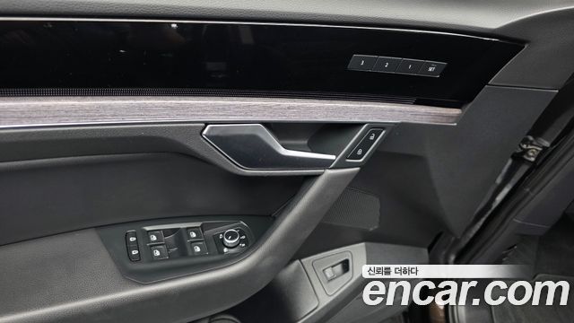 Volkswagen Touareg (III) 3.0 TDI Premium 2023 — фото 30