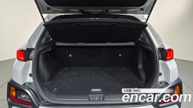 Hyundai Kona 1.6 Turbo 2WD Premium 2018 — фото 17
