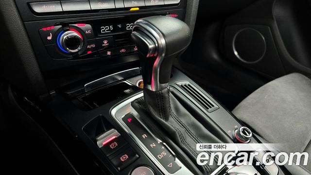 Audi A4 35 TDI Quattro Prestige B8 2015 — фото 9