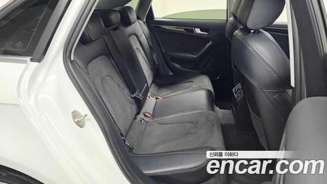 Audi A4 35 TDI Quattro Prestige B8 2015 — фото 11
