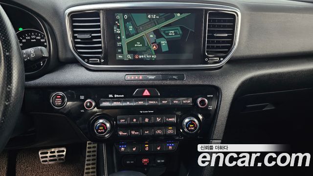 Kia Sportage The Bold Diesel 2.0 2WD Signature Gravity 2021 — фото 13