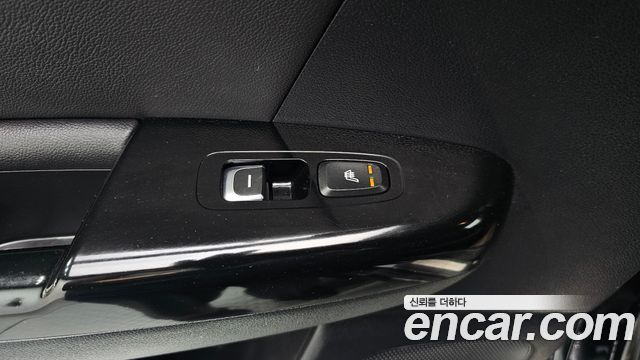 Kia Sportage The Bold Diesel 2.0 2WD Signature Gravity 2021 — фото 19