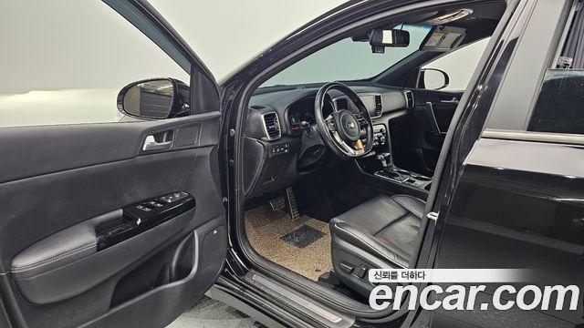 Kia Sportage The Bold Diesel 2.0 2WD Signature Gravity 2021 — фото 26