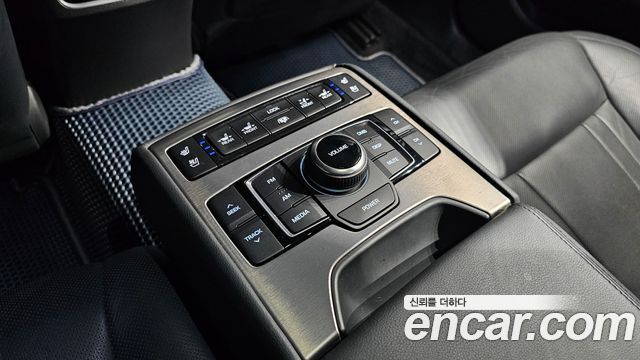 Hyundai Genesis (DH) G330 Premium AWD 2016 — фото 18