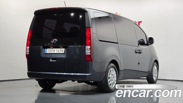 Hyundai Staria Tourer 9-Seater Modern 2023 — фото 2