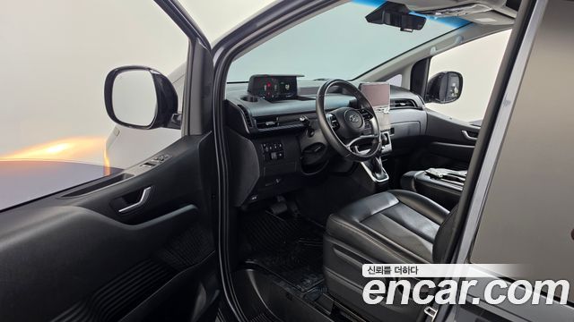 Hyundai Staria Tourer 9-Seater Modern 2023 — фото 10