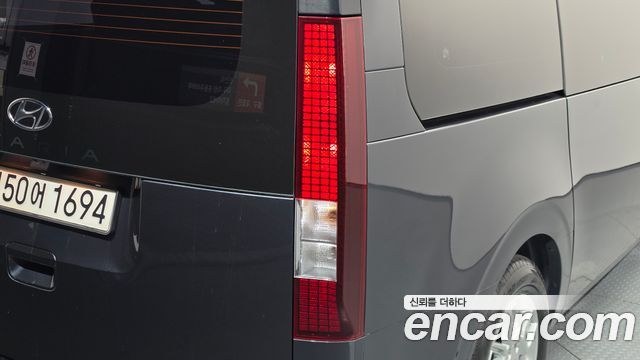 Hyundai Staria Tourer 9-Seater Modern 2023 — фото 23