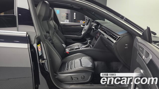 Volkswagen Arteon 2.0 TDI R-LIINE 4Motion 2022 — фото 15