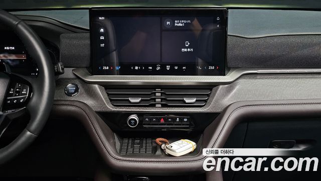 Ford Explorer (VI) 2.3 Platinum 4WD 2025 — фото 14