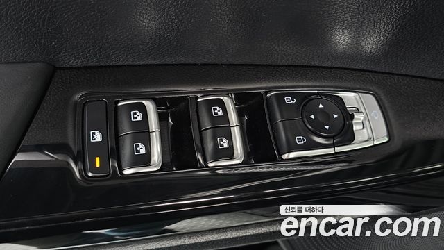 Kia Mohave The Master Diesel 3.0 4WD 5-Seater Platinum 2023 — фото 12