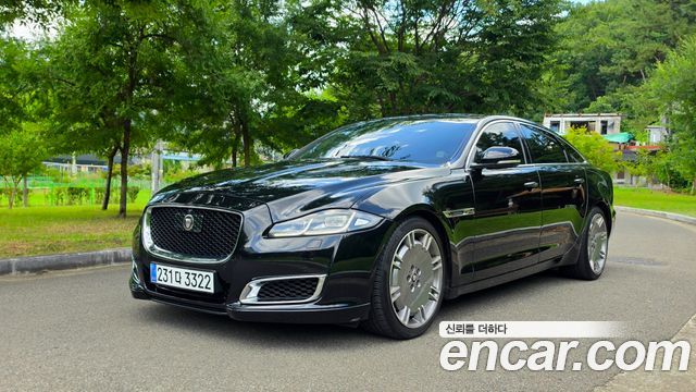 Jaguar XJ 3.0 SC AWD Portfolio LWB X351