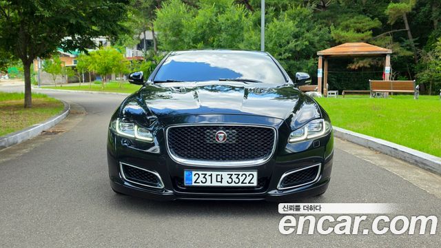 Jaguar XJ 3.0 SC AWD Portfolio LWB X351 2018 — фото 2