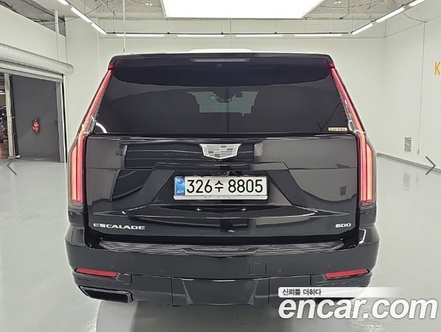 Cadillac Escalade (V) 6.2 ESV ESV Sports Platinum 2025 — фото 3