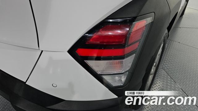 Hyundai Kona (SX2) Gasoline 1.6 Turbo 2WD Modern 2023 — фото 23