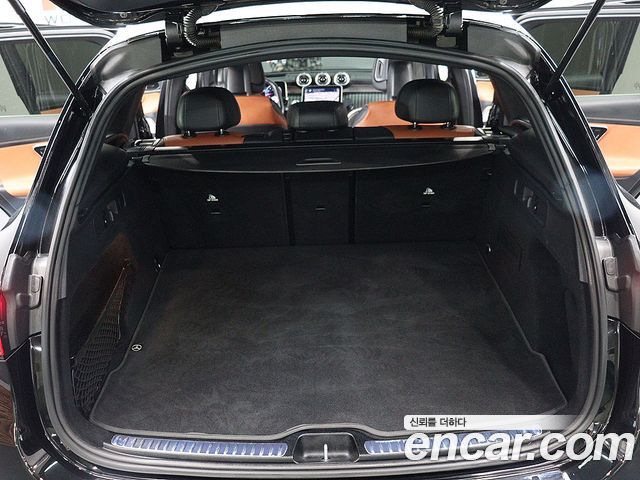 Mercedes-Benz GLC-Class (X253) GLC300 4MATIC AMG Line 2023 — фото 5