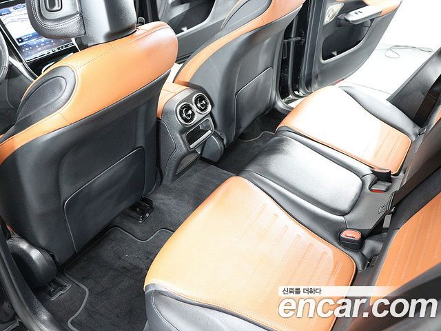 Mercedes-Benz GLC-Class (X253) GLC300 4MATIC AMG Line 2023 — фото 20