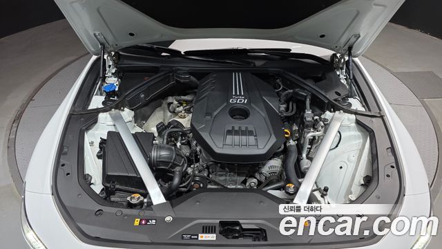 Genesis G70 Gasoline 2.0T 2WD 2023 — фото 6