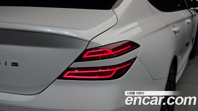 Genesis G70 Gasoline 2.0T 2WD 2023 — фото 23