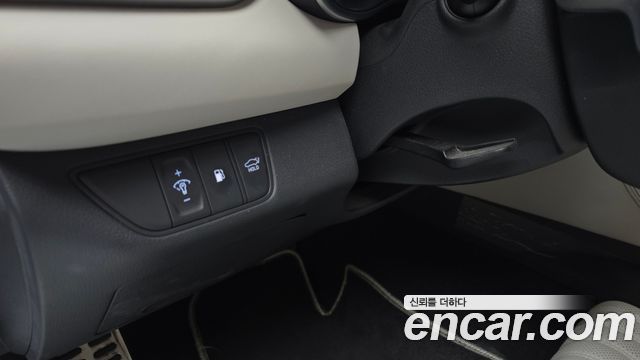Genesis G70 Gasoline 2.0T 2WD 2023 — фото 28