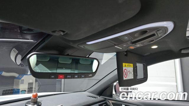 Genesis G70 Gasoline 2.0T 2WD 2023 — фото 32