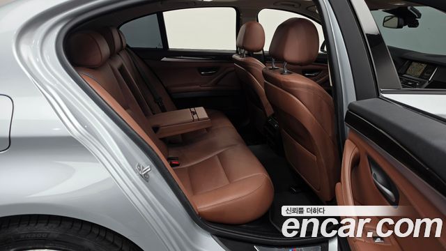 BMW 5 Series (F10) 528i M Aero Dynamic 2016 — фото 16