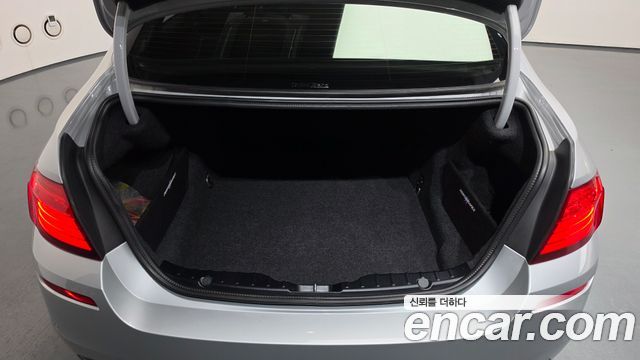 BMW 5 Series (F10) 528i M Aero Dynamic 2016 — фото 24