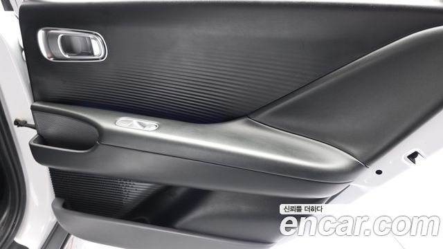 Hyundai Ioniq 6 Long Range Exclusive + 2023 — фото 30