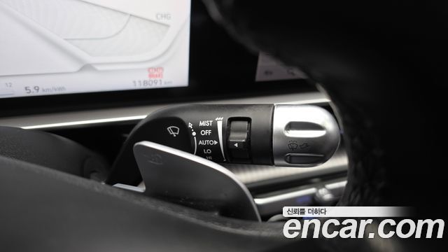 Hyundai Ioniq 6 Long Range Exclusive + 2023 — фото 40