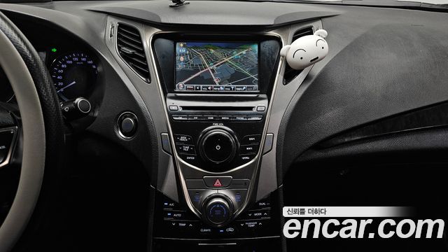 Hyundai Grandeur (HG) HG240 Luxury 2012 — фото 14