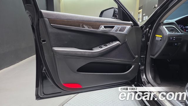 Genesis G80 3.3 GDI Luxury 2018 — фото 24