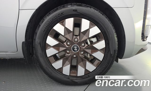 Hyundai Staria L3.5 Lounge 7-Seater Inspiration 2022 — фото 27
