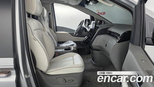 Hyundai Staria L3.5 Lounge 7-Seater Inspiration 2022 — фото 32