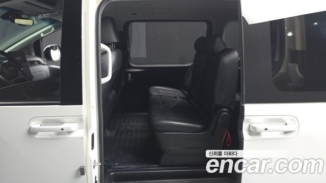 Hyundai Staria Tourer 9-Seater Modern 2022 — фото 26