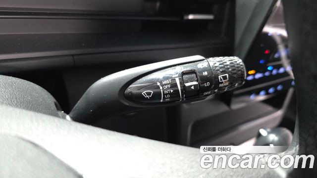 Hyundai Staria Tourer 9-Seater Modern 2022 — фото 28