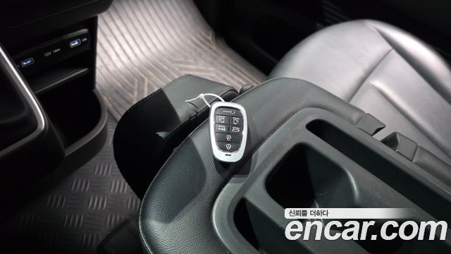 Hyundai Staria Tourer 9-Seater Modern 2022 — фото 33