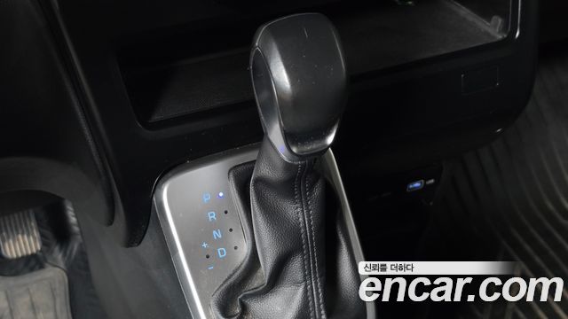 Hyundai Staria Tourer 9-Seater Modern 2022 — фото 9