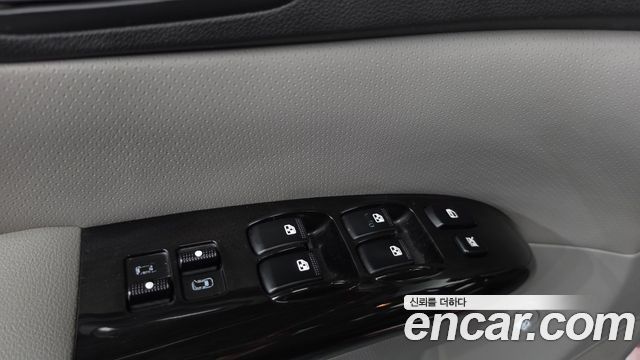 Kia Carnival R New Carnival Limousine President 2012 — фото 29
