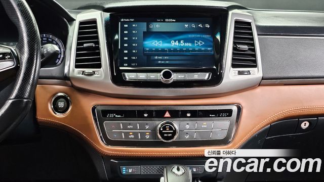 KG Mobility (SsangYong) Rexton Sports Khan Diesel 2.2 4WD Professional S (5-Link) 2019 — фото 18