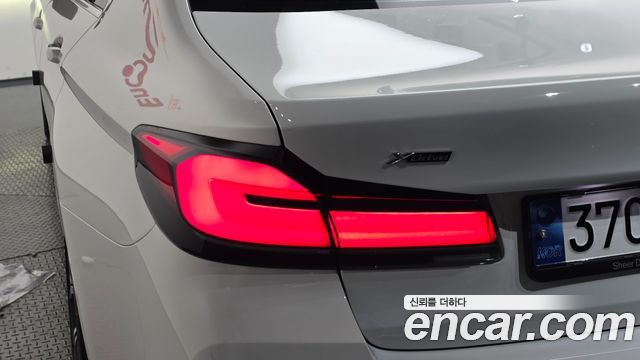 BMW 5 Series (G30) 530i xDrive M Sport Package 2023 — фото 23