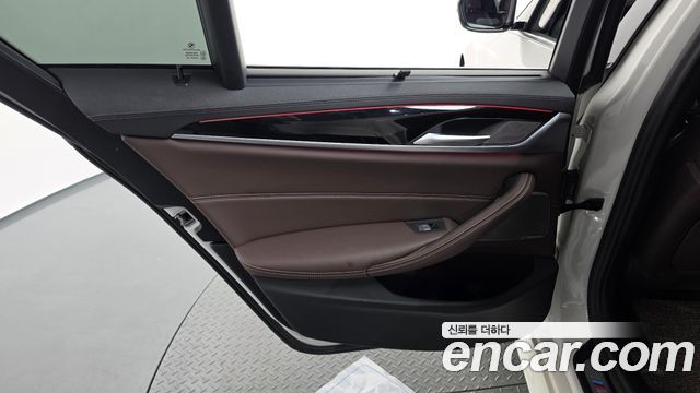 BMW 5 Series (G30) 530i xDrive M Sport Package 2023 — фото 25