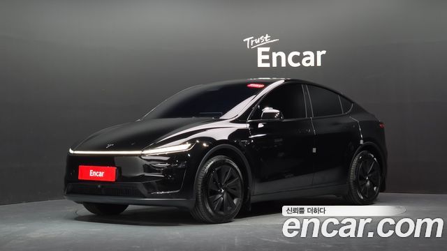 Tesla Model Y RWD 2025 — фото 11