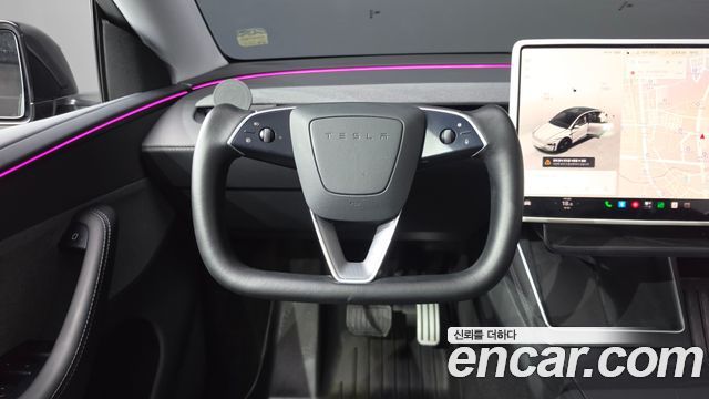 Tesla Model Y RWD 2025 — фото 17