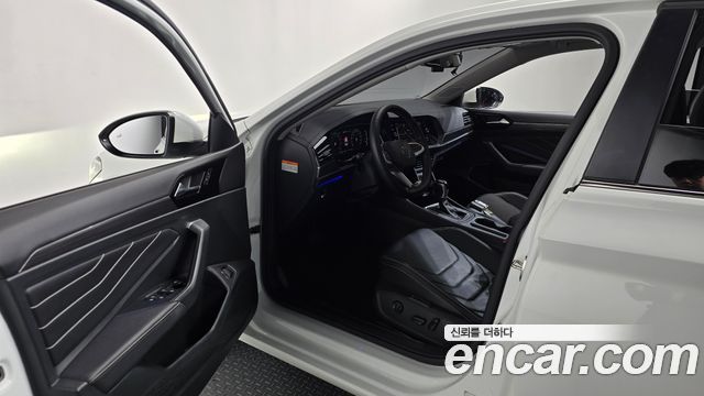 Volkswagen Jetta (VII) 1.5 TSI Prestige 2023 — фото 10