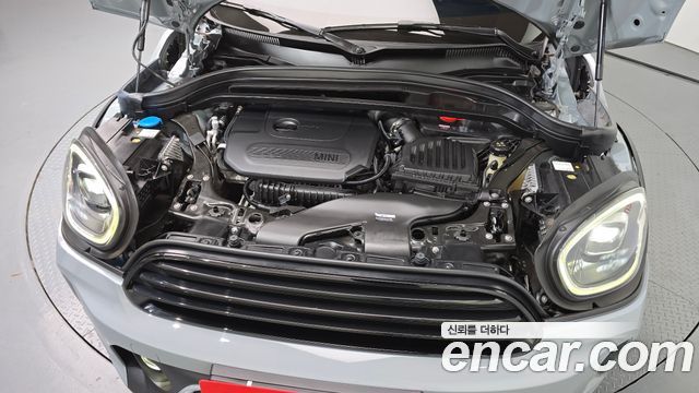 MINI Cooper Countryman Untamed Edition 2nd Gen 2023 — фото 6
