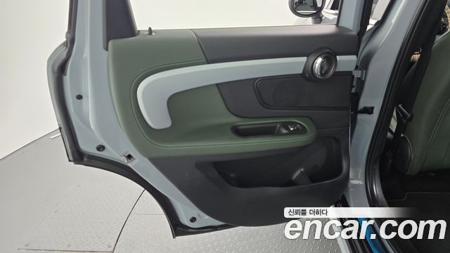 MINI Cooper Countryman Untamed Edition 2nd Gen 2023 — фото 25