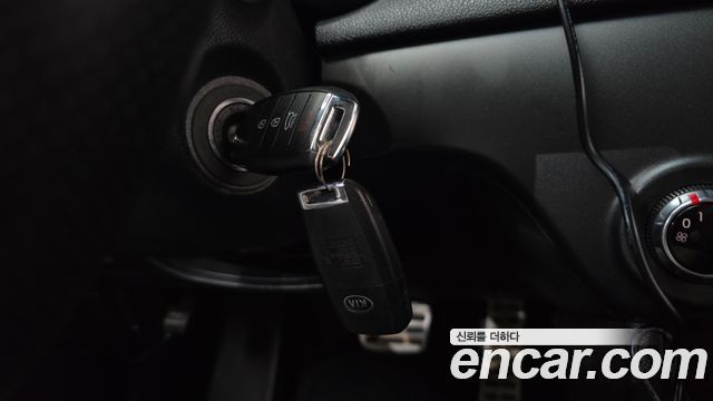 Kia Sportage The Bold Diesel 2.0 4WD Luxury 2019 — фото 18