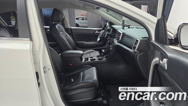 Kia Sportage The Bold Diesel 2.0 4WD Luxury 2019 — фото 26